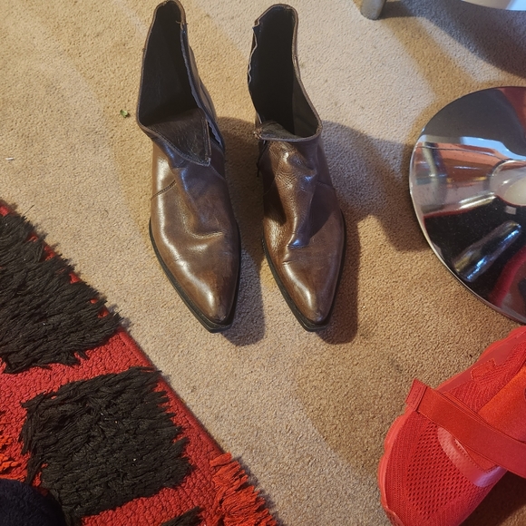 Shoes/ multiple brands - Picture 8 of 13